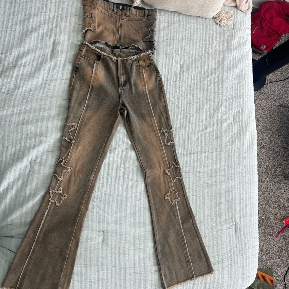 PrettyLittleThing Brown Denim